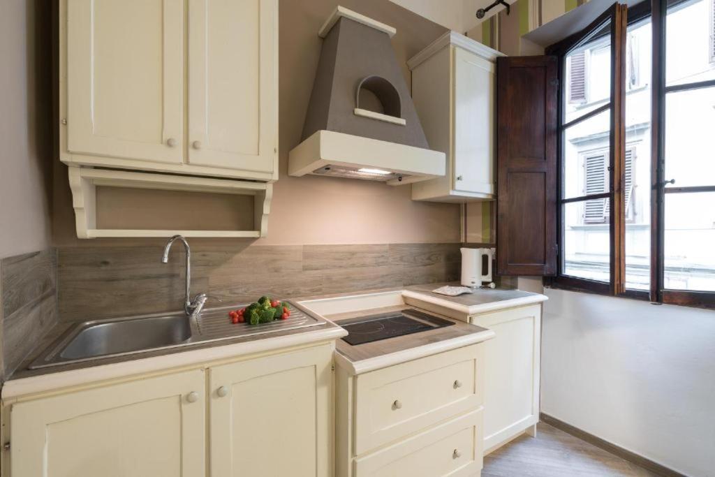 Apartament The Hobbit Guelfa Florencja Zewnętrze zdjęcie